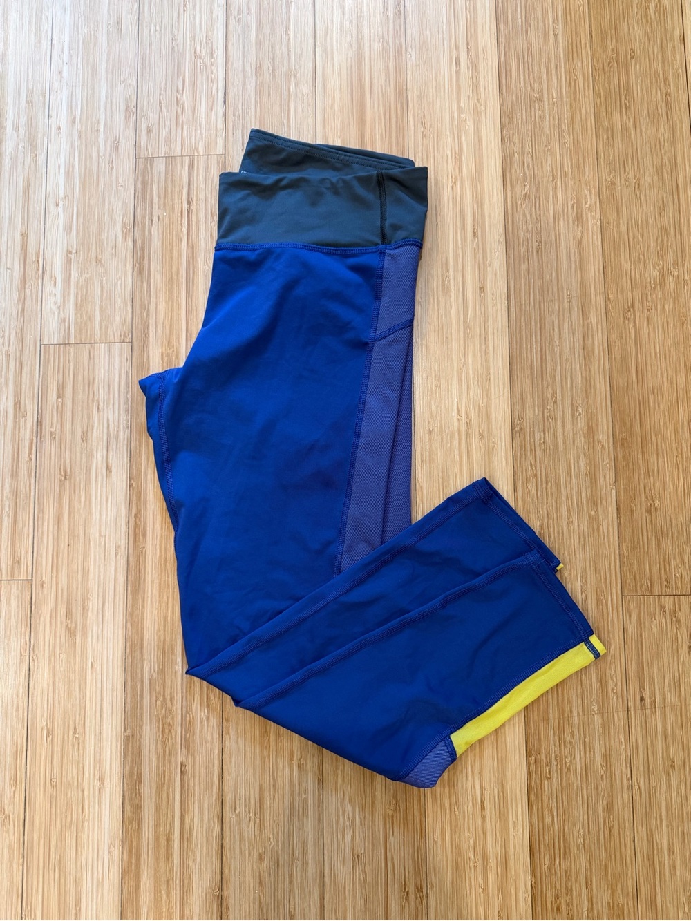 AERIE’S - CHILL PLAY MOVE 7/8 LEGGINGS IN ELECTRIC BLUE